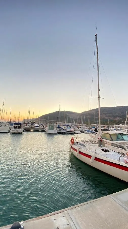 Barcelona Boat View Hotel